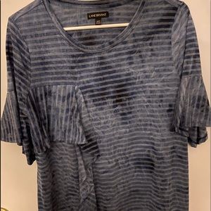 3/4 sleeves blue blouse.